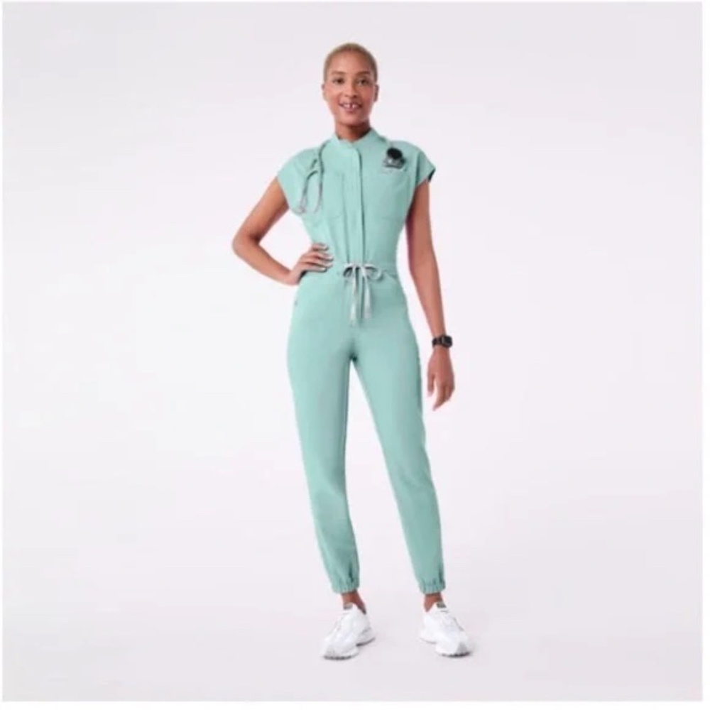 Figs Rafaela Seaglass Scrub Jumpsuit LIMITED XS TALL XST LIKE NEW